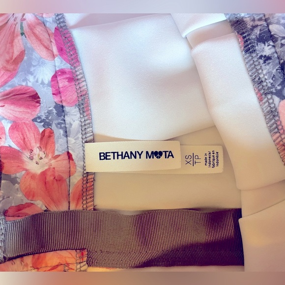 Floral Bethany Mota Skirt - Picture 4 of 4
